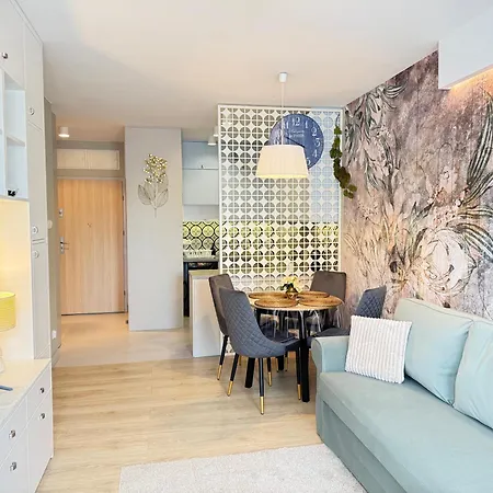 Miodowy Dom Exspanse 44 Z Balkonem I Parkingiem Apartamento