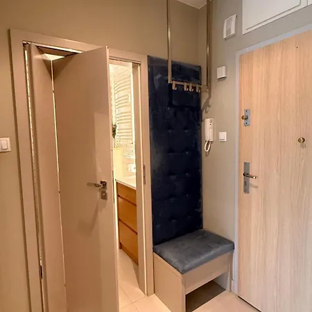 Miodowy Dom Exspanse 44 Z Balkonem I Parkingiem Apartamento
